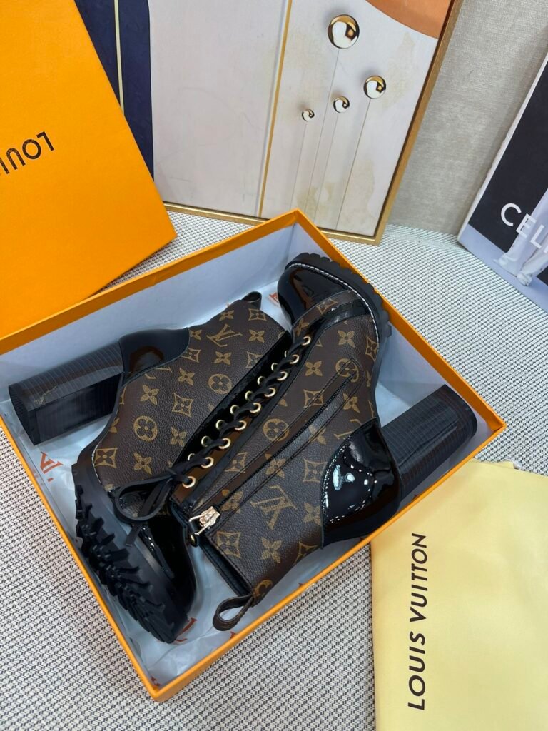 Louis Vuitton Unisex Boots detail image 5