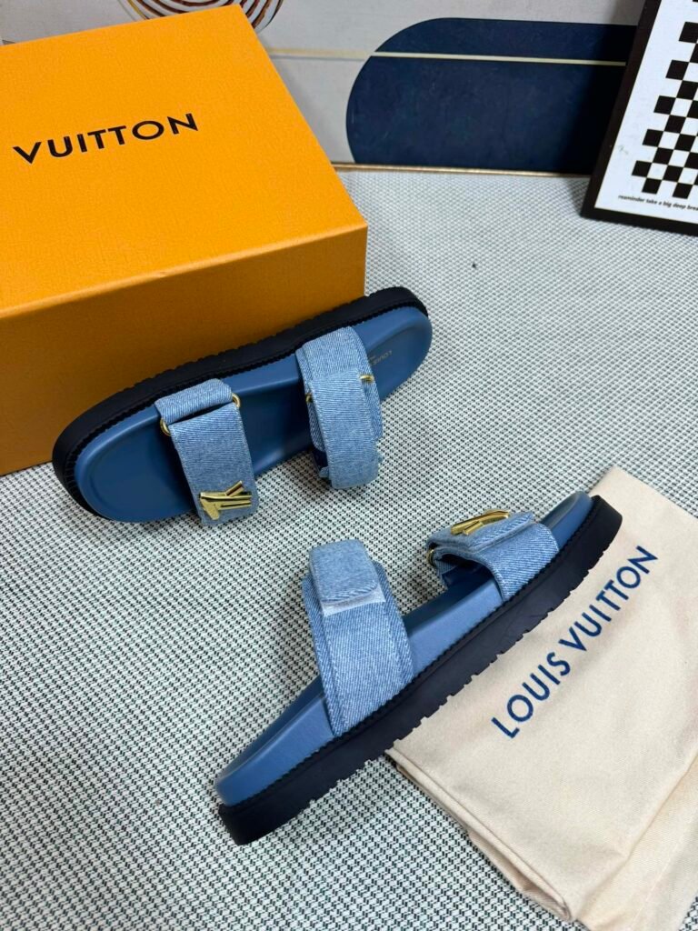 Louis Vuitton Unisex Slides detail image 5