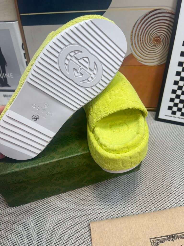 Gucci Unisex Platform Sneakers detail 5
