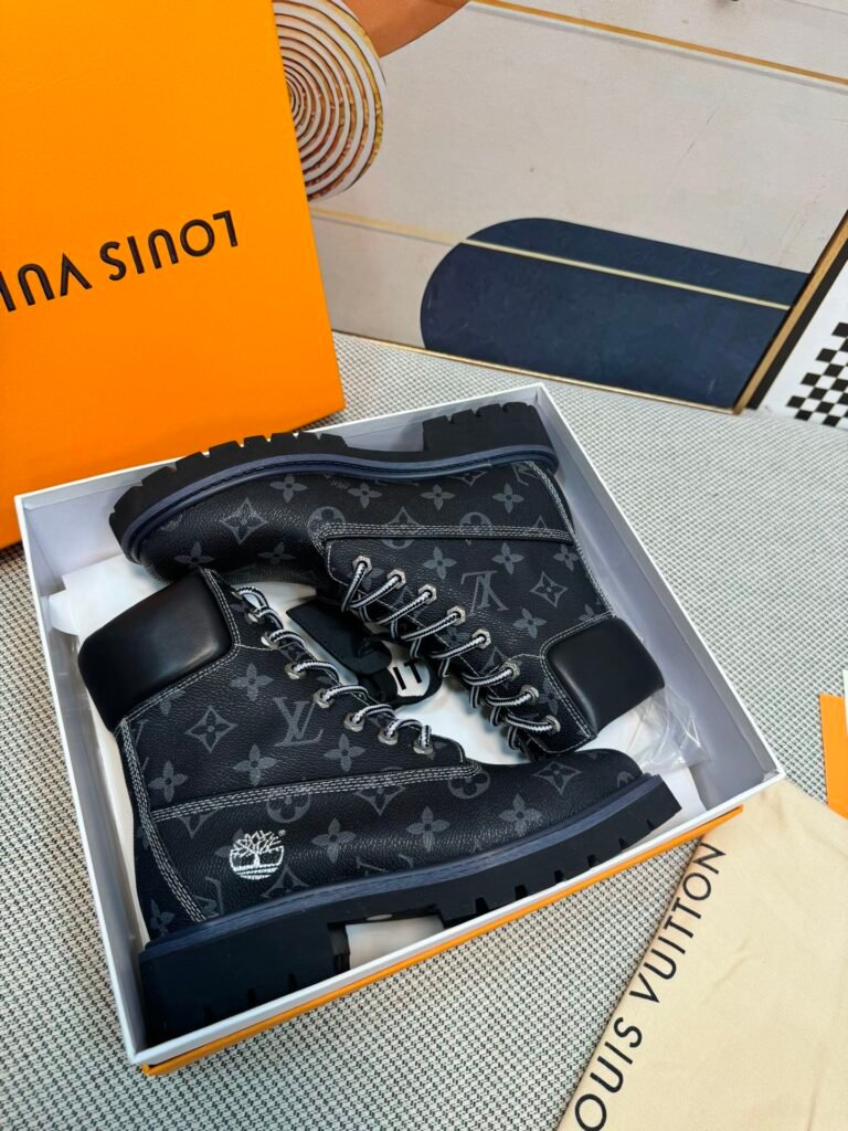 Louis Vuitton Unisex Boots detail image 5