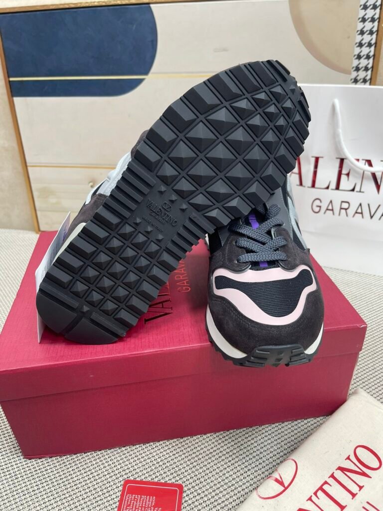 Valentino Garavani Unisex Athletic Sneakers detail image 5