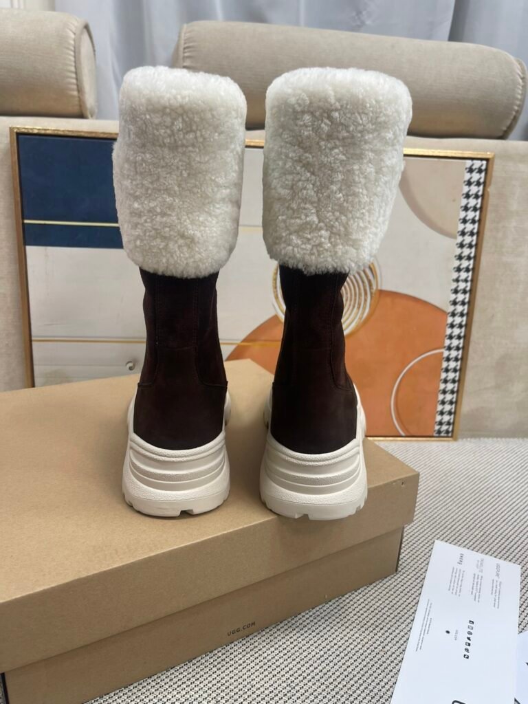 UGG Women's Snow Boots detail 5