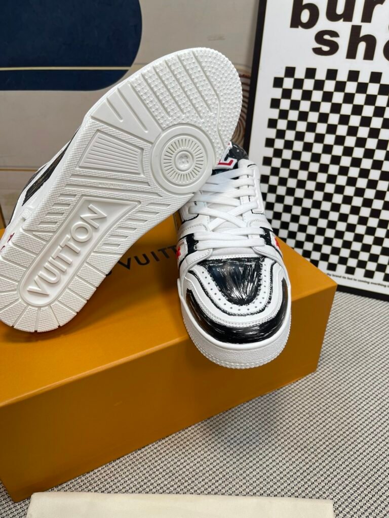 Louis Vuitton Unisex Basketball Sneakers detail 5