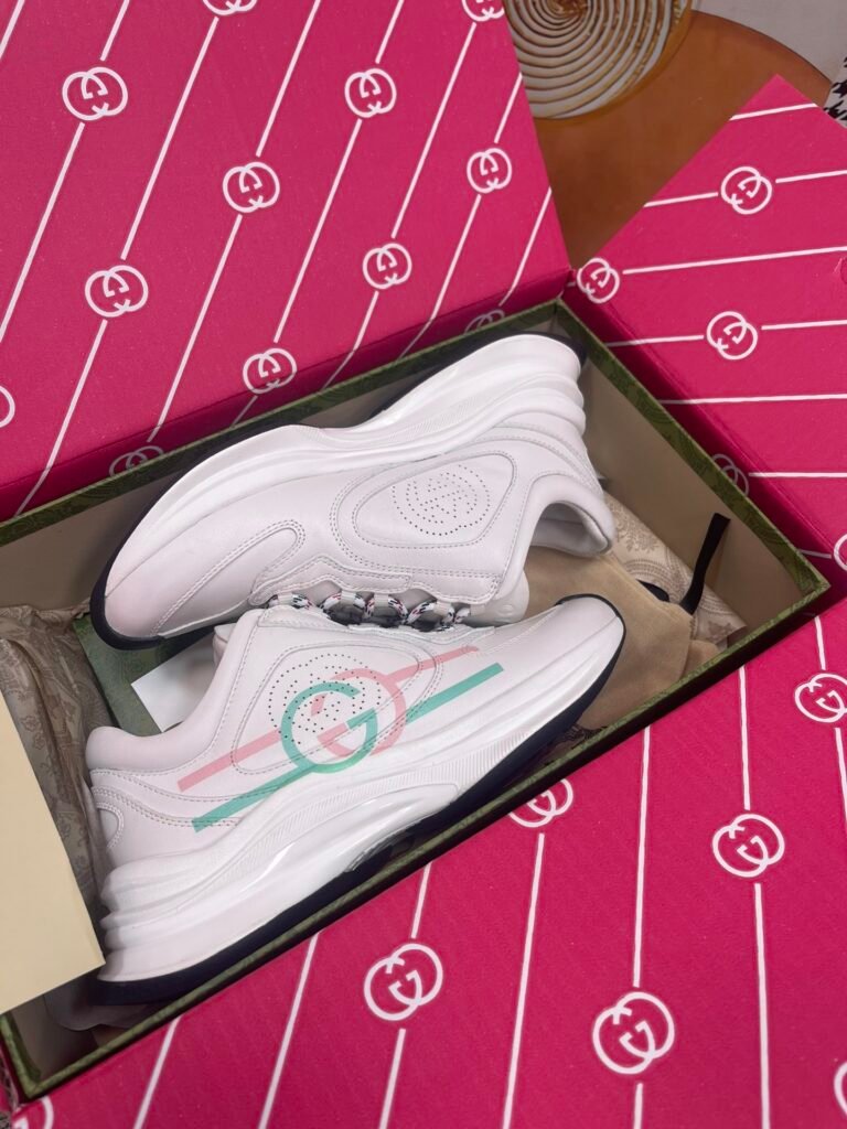 Gucci Unisex Chunky Sneakers detail 5
