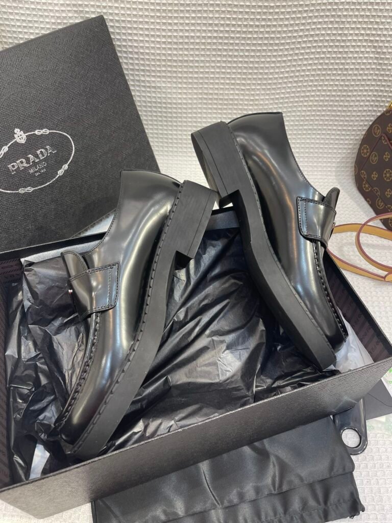 Prada Men's Loafers detail image 5