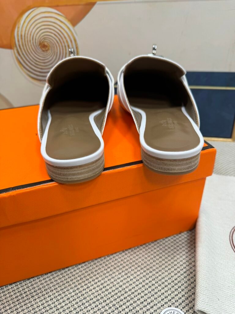 Hermès Unisex Loafers detail 5