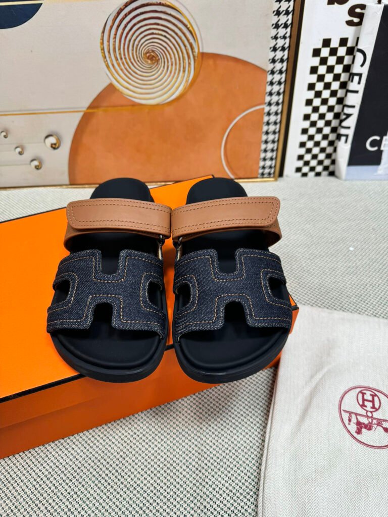 Hermès Unisex Slides detail 5