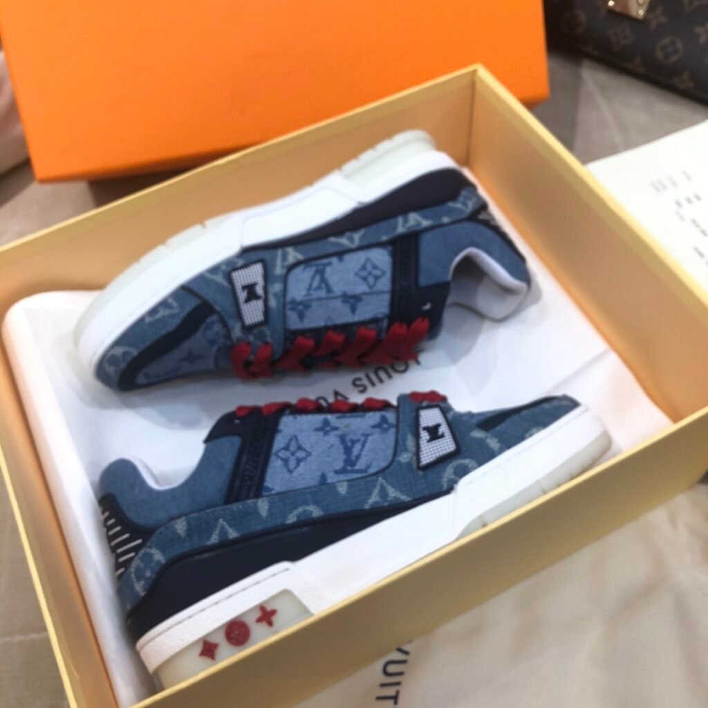 Louis Vuitton Unisex Basketball Sneakers detail 5