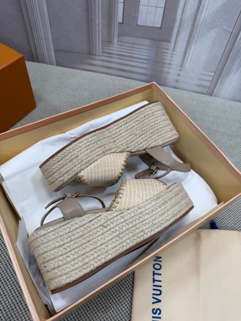 Louis Vuitton Unisex Platform Sneakers detail 5