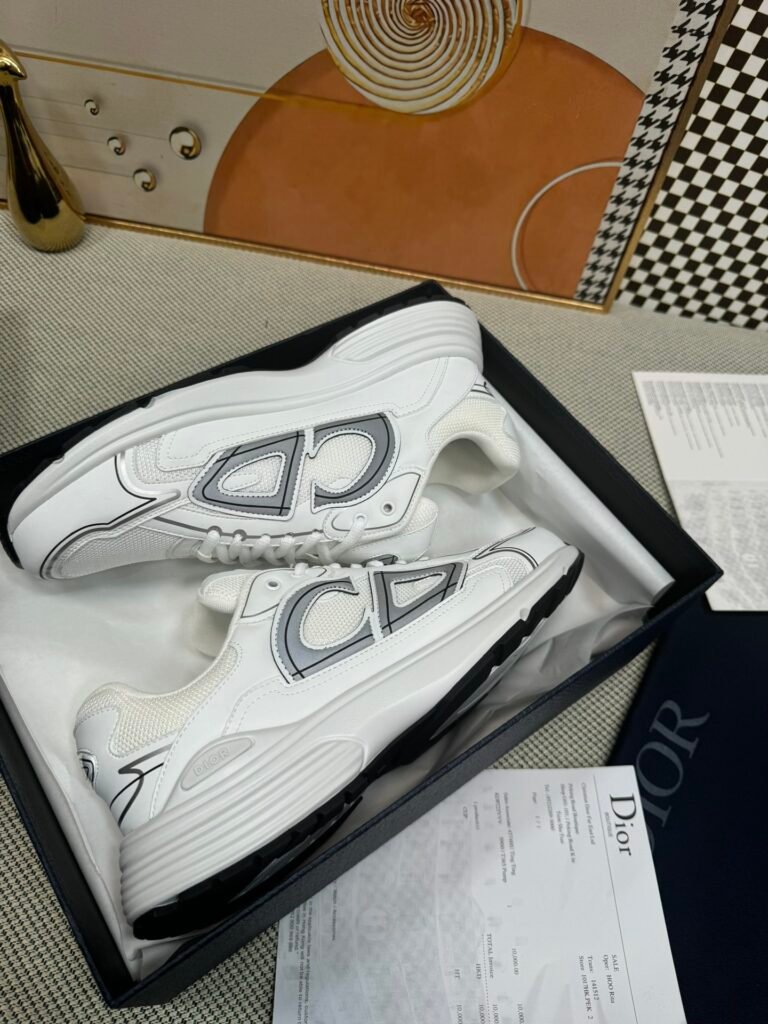 Dior Unisex Chunky Sneakers detail image 5