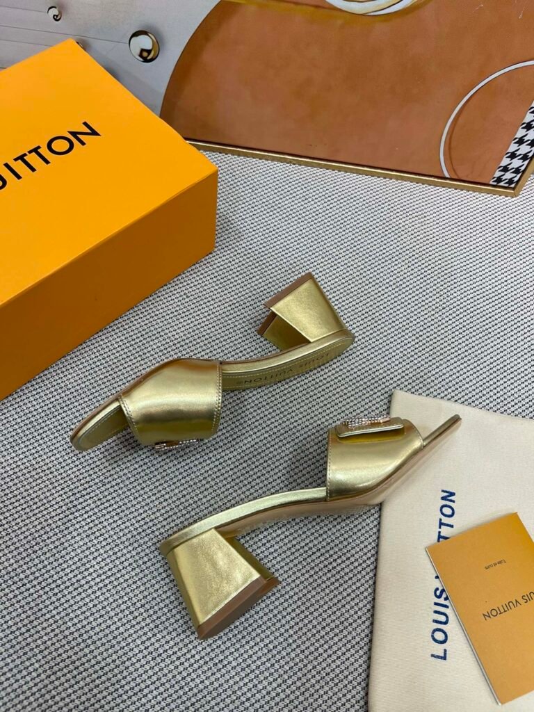 Louis Vuitton Women's High-Heel Pumps detail image 5