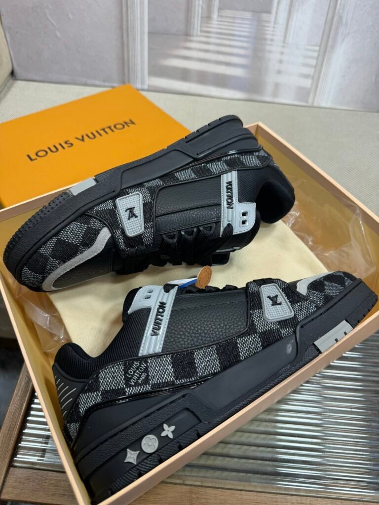 Louis Vuitton Unisex Basketball Sneakers detail 5