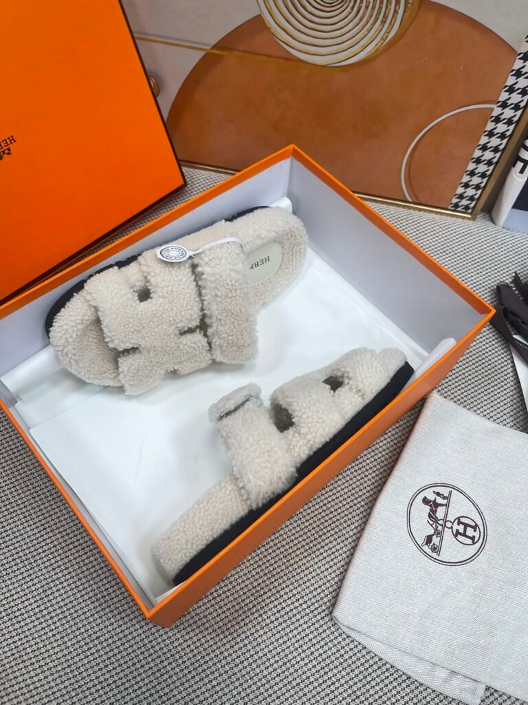 Hermès Unisex Slides detail 5