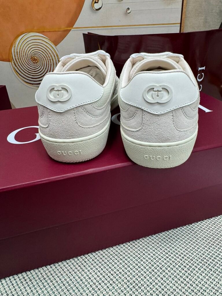 Gucci Unisex Low-Top Sneakers detail image 5