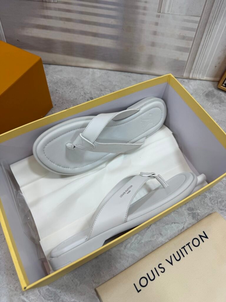 Louis Vuitton Men's Slides detail image 5