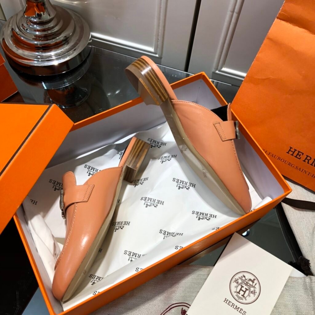 Hermès Unisex Loafers detail 5