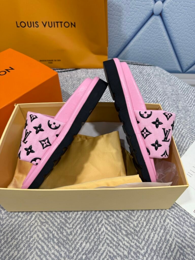 Louis Vuitton Women's Slides detail 5