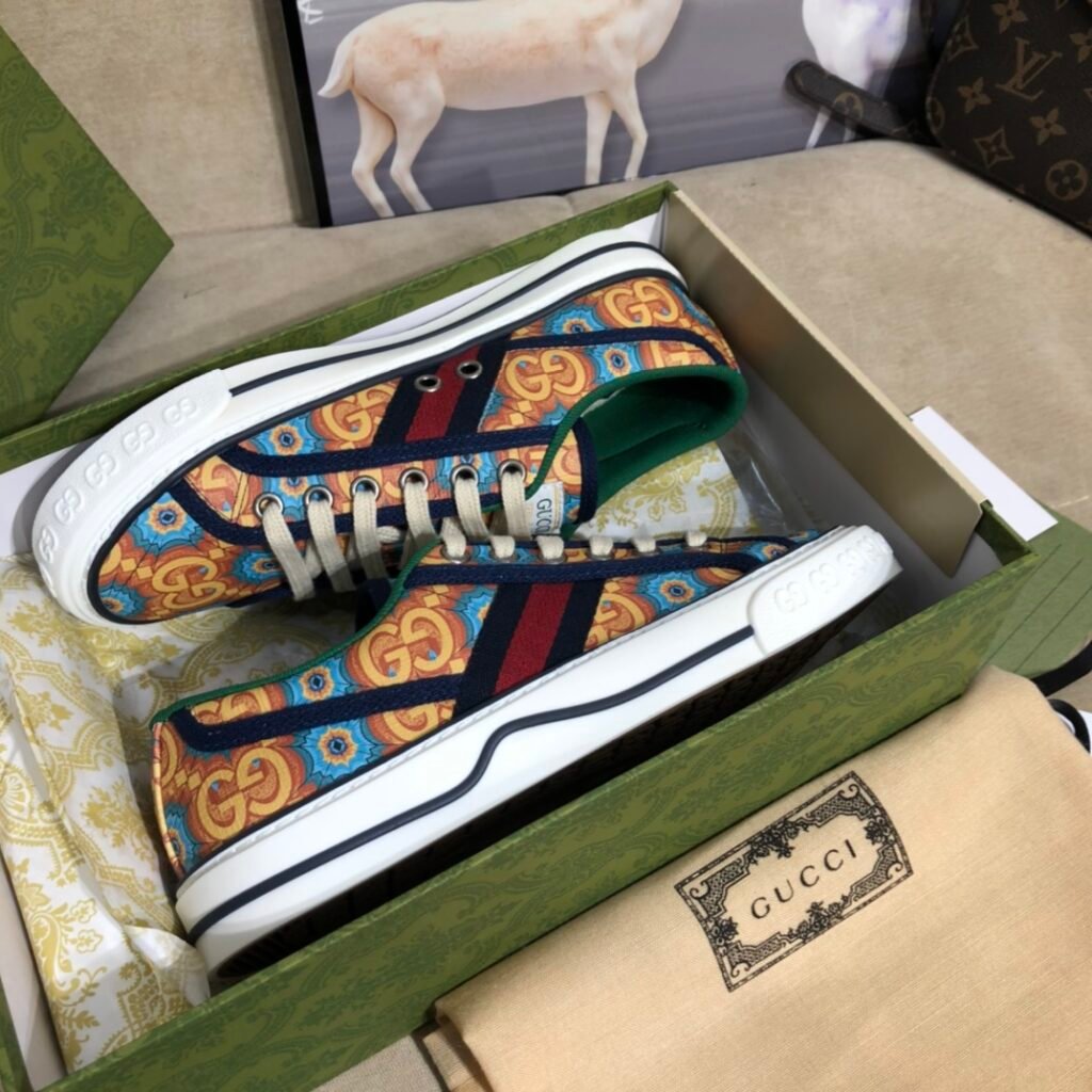Gucci Unisex Tennis Sneakers detail 5