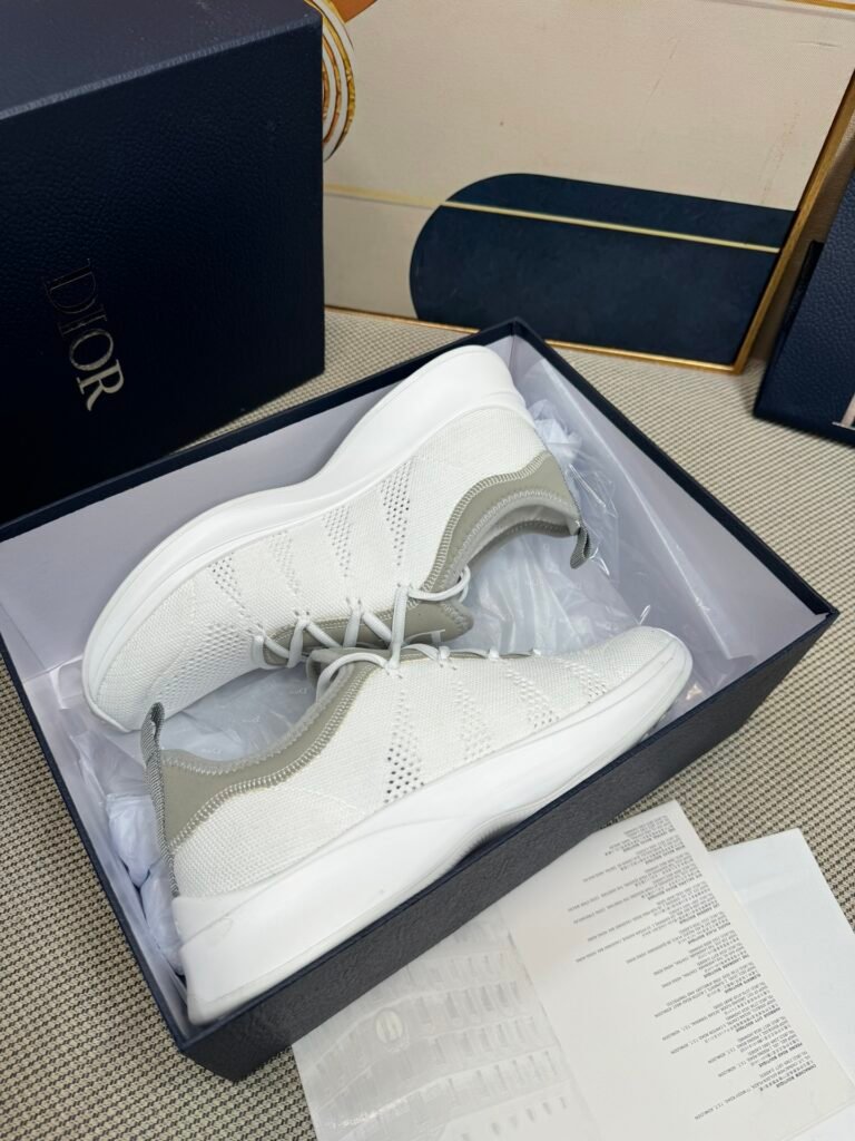 Dior Unisex Chunky Sneakers detail image 5