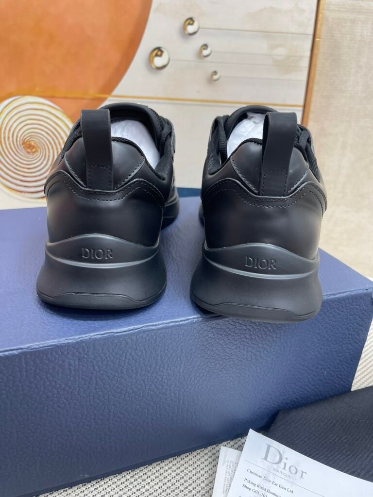 Dior Unisex Chunky Sneakers detail 5