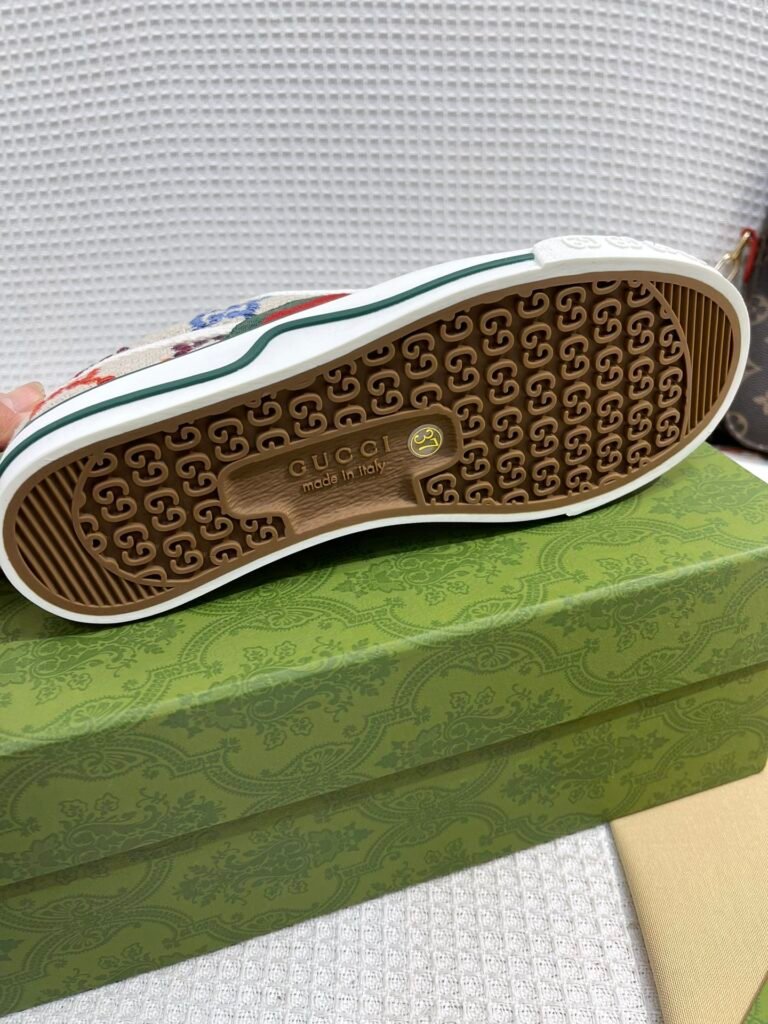 Gucci Unisex High-Top Sneakers detail 5