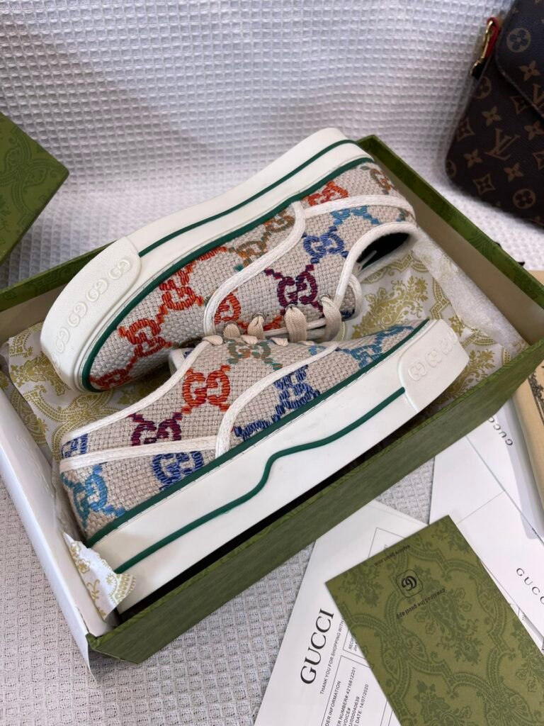 Gucci Unisex High-Top Sneakers detail 5