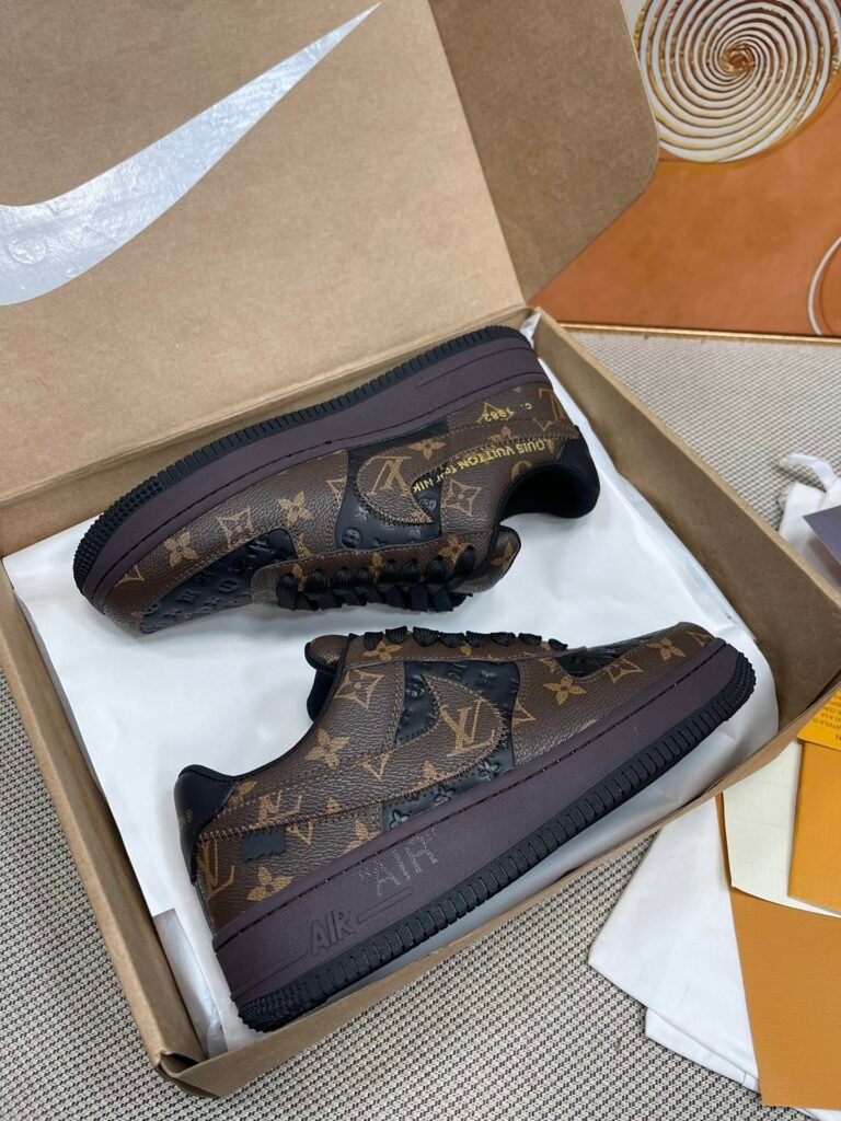 Louis Vuitton Unisex Athletic Sneakers detail 5