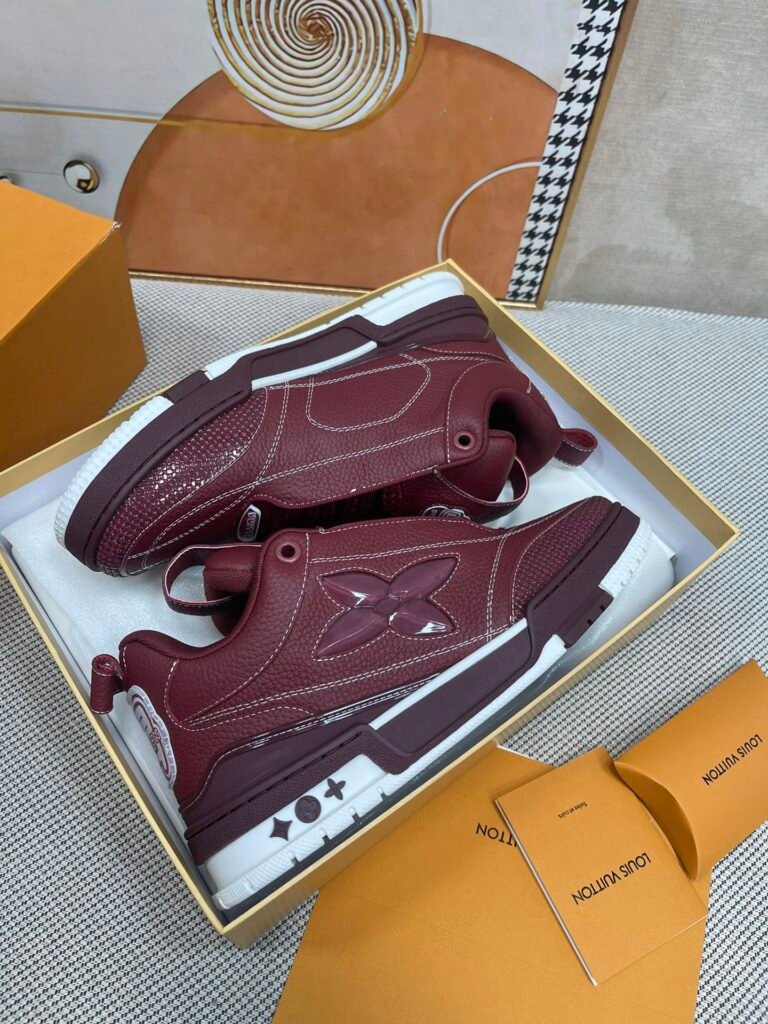 Louis Vuitton Unisex Chunky Sneakers detail 5