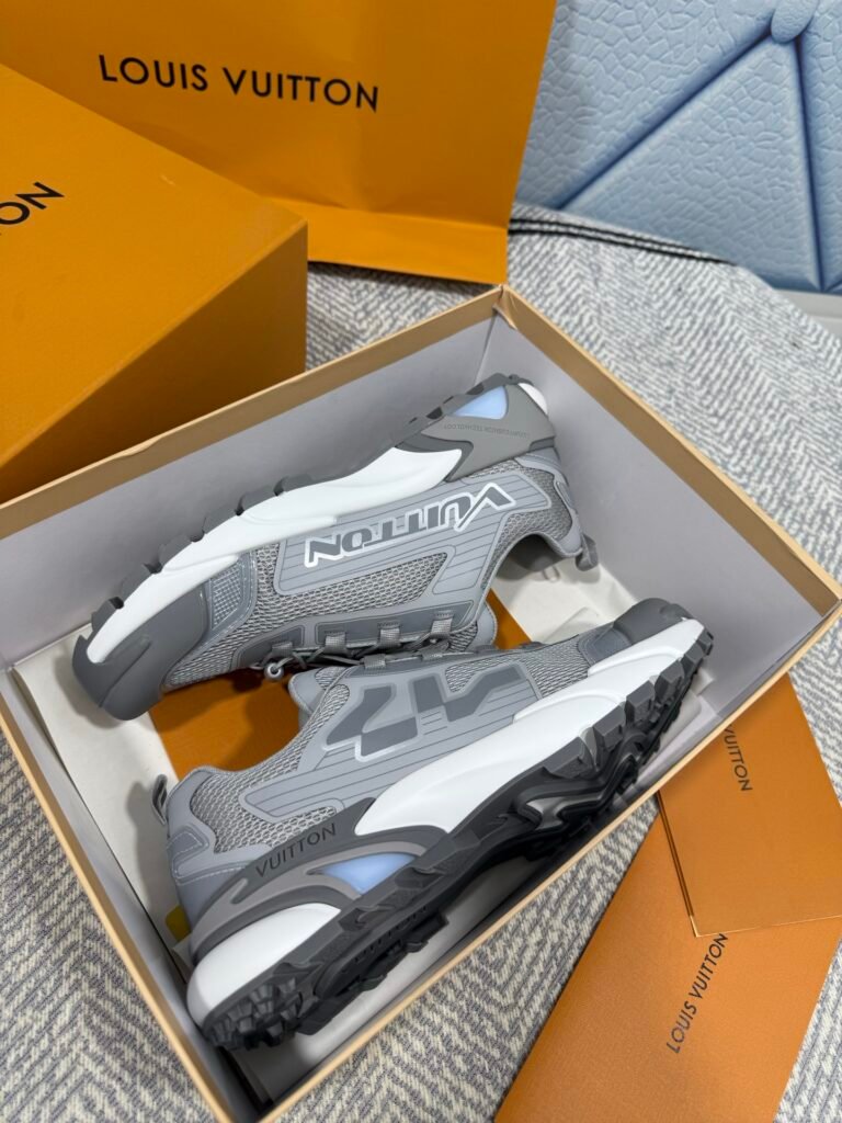 Louis Vuitton Unisex Athletic Sneakers detail image 5