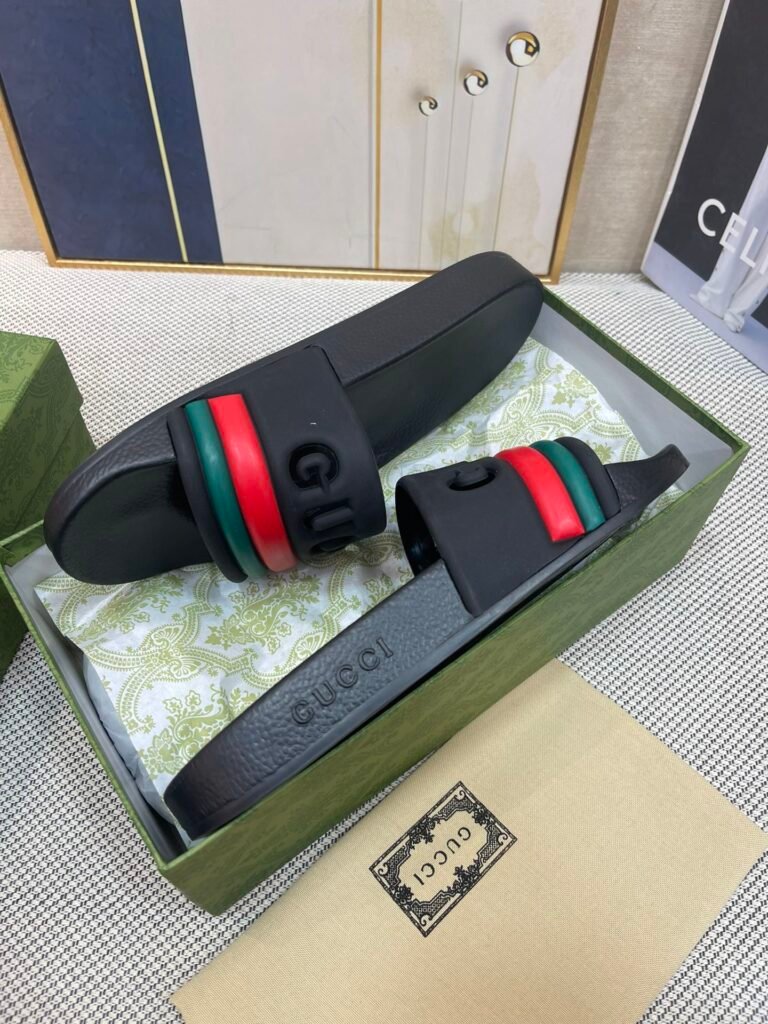 Gucci Unisex Low-Top Sneakers detail 5