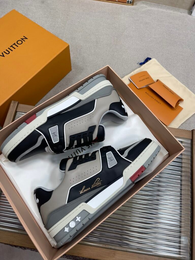 Louis Vuitton Men's Basketball Sneakers detail image 5