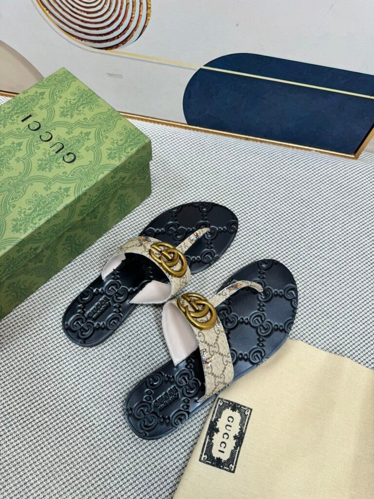 Gucci Unisex Slides detail image 5