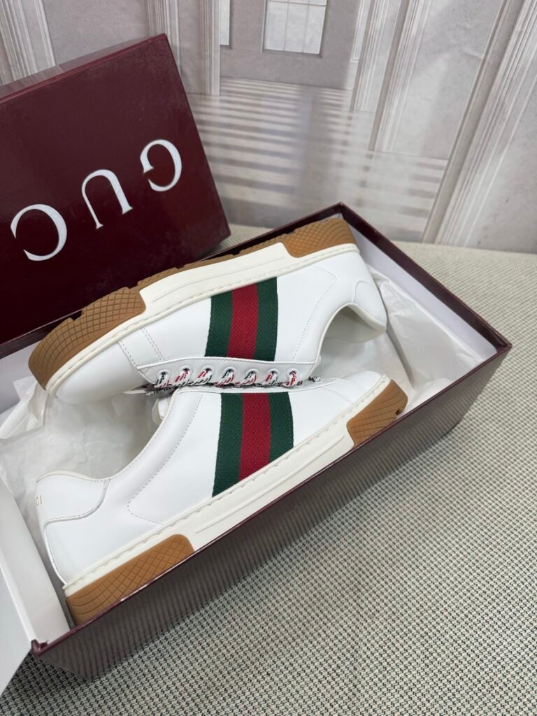 Gucci Unisex Distressed Sneakers detail image 5