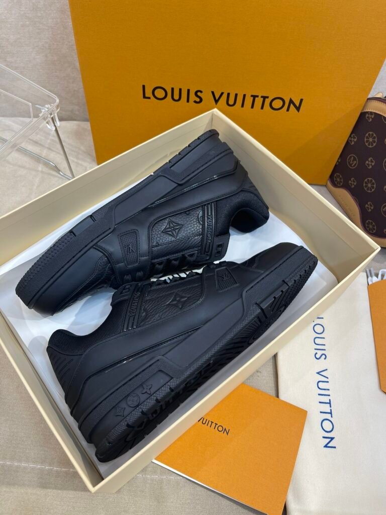 Louis Vuitton Unisex Basketball Sneakers detail 5
