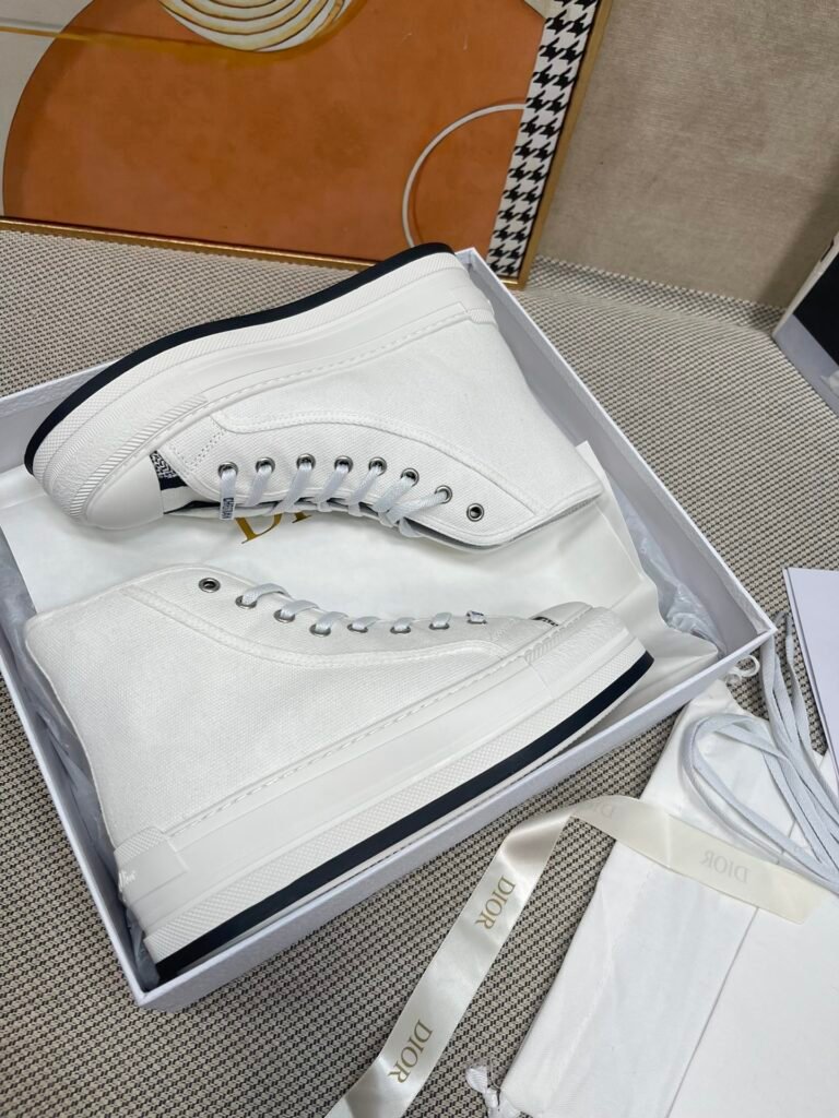 Dior Unisex High-Top Sneakers detail image 5