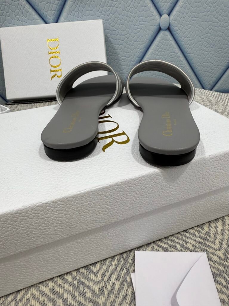 Dior Unisex Slides detail 5