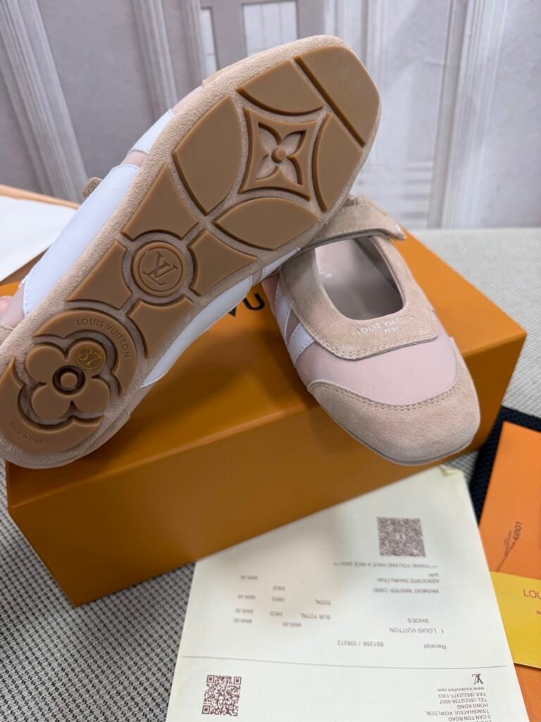 Louis Vuitton Unisex Driving Loafers detail 5