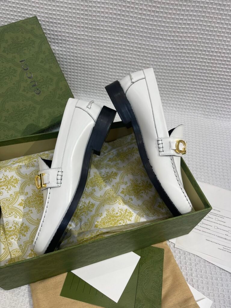 Gucci Unisex Loafers detail image 5