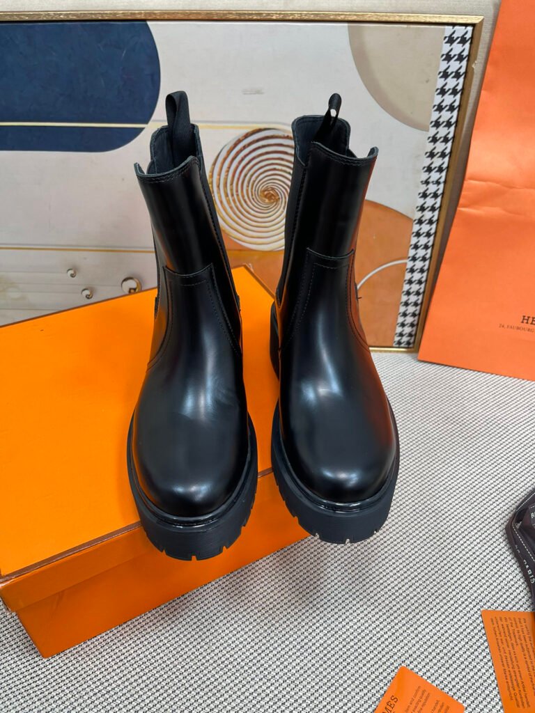 Hermès Unisex Boots detail 5