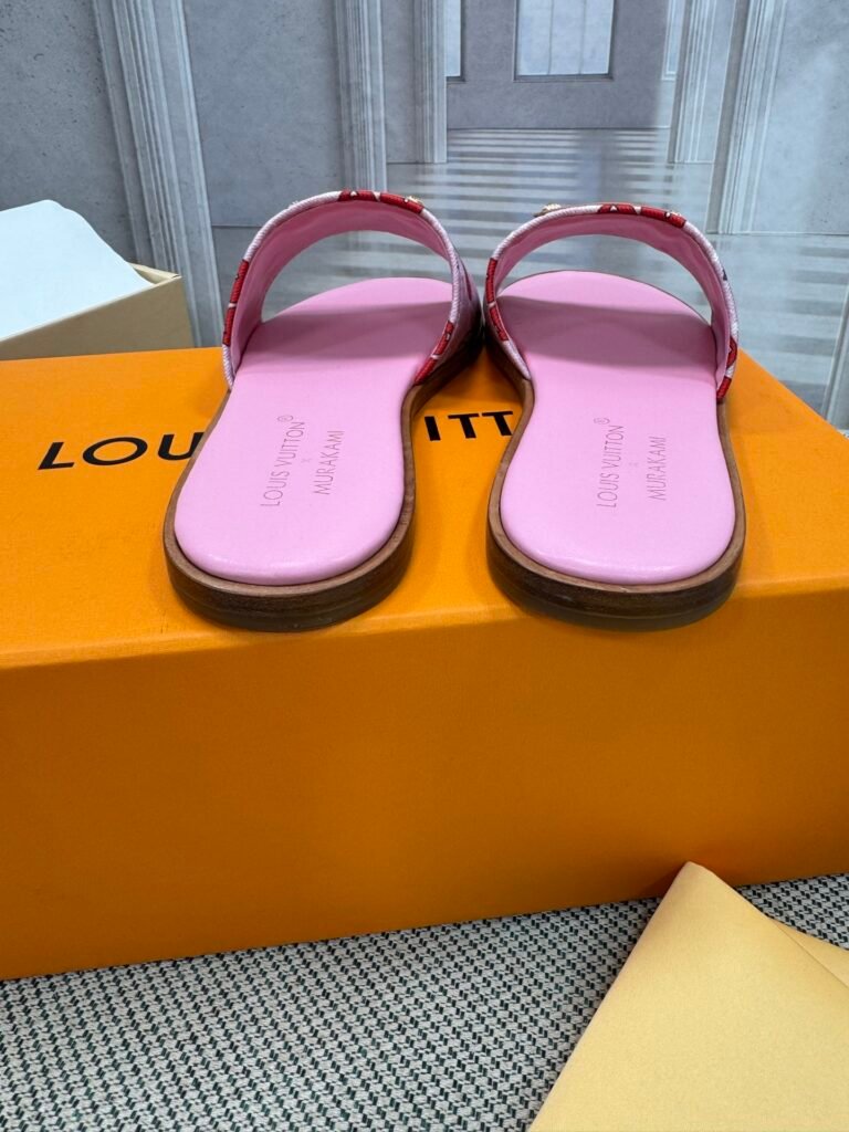 Louis Vuitton Unisex Slides detail image 5