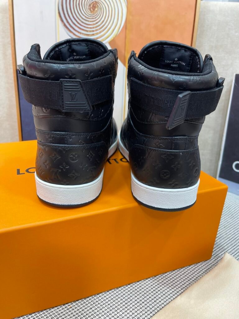 Louis Vuitton Unisex High-Top Sneakers detail 5