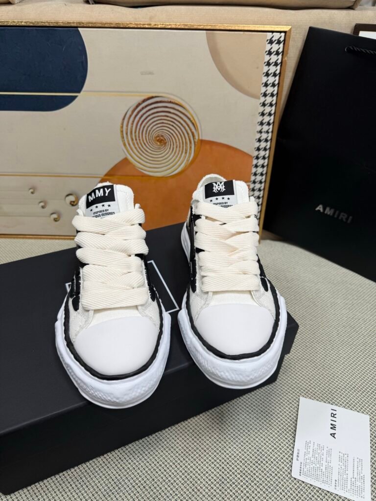 AMIRI Unisex Chunky Sneakers detail image 6