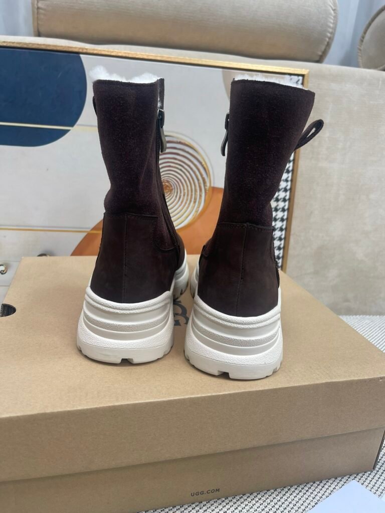 UGG Women's Snow Boots detail 6