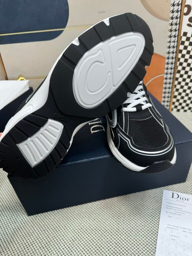 Dior Unisex Chunky Sneakers detail image 6
