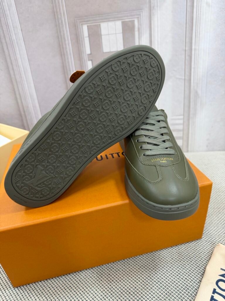 Louis Vuitton Unisex Basketball Sneakers detail 6