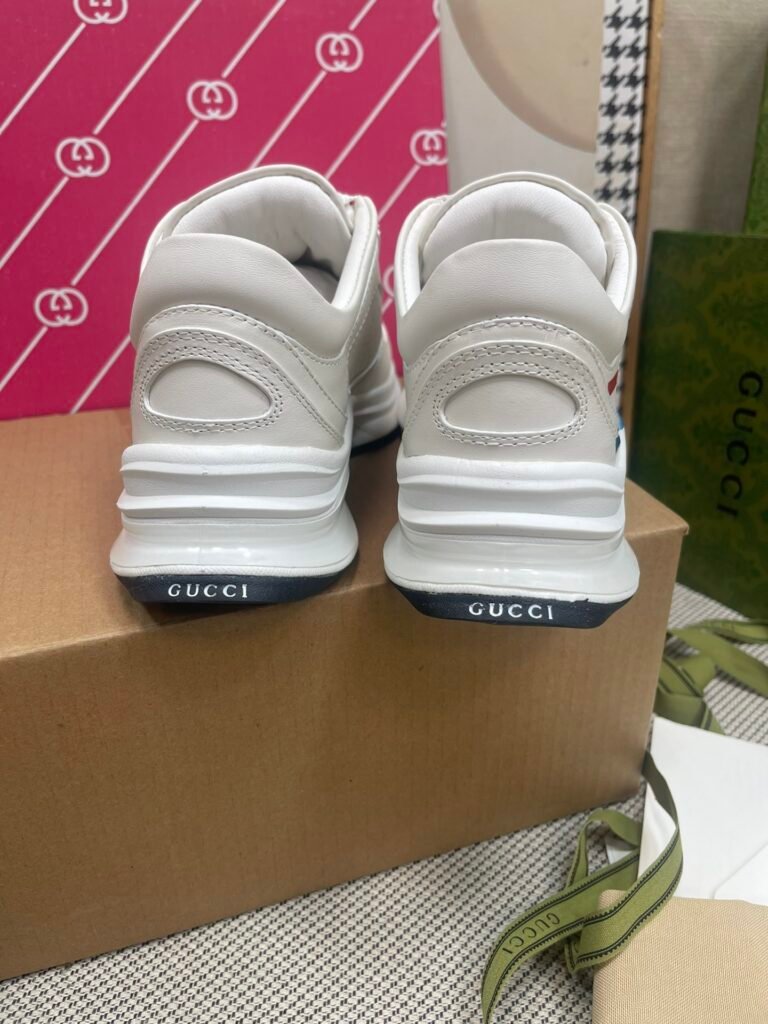 Gucci Unisex Chunky Sneakers detail image 6