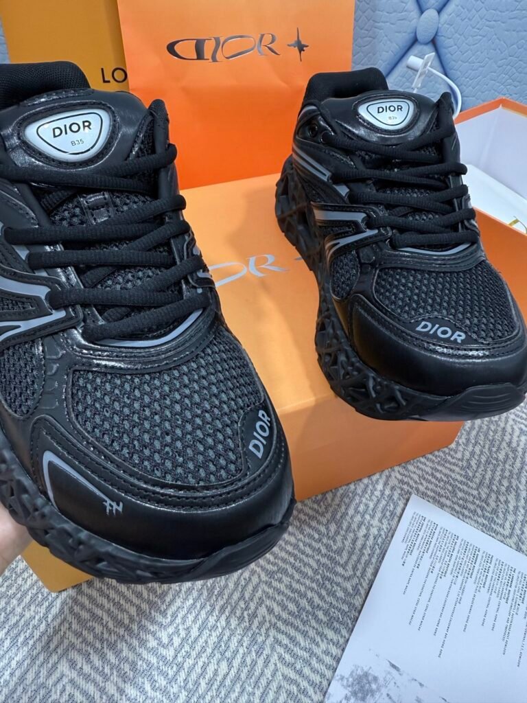Dior Unisex Chunky Sneakers detail image 6