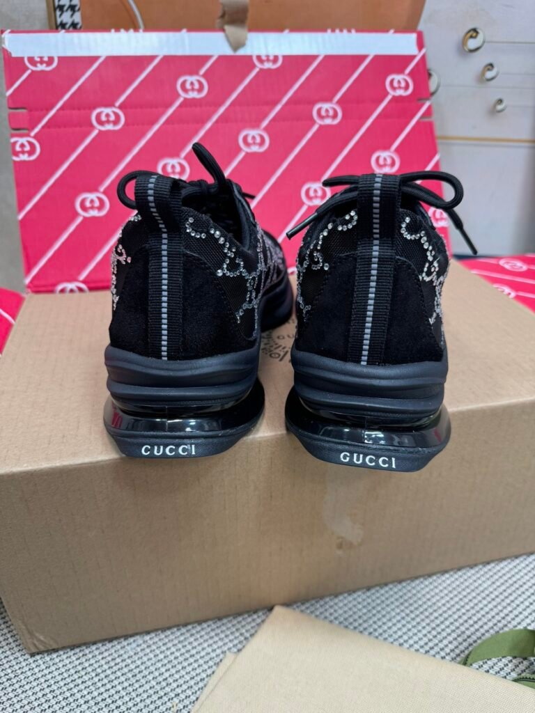 Gucci Unisex Chunky Sneakers detail image 6