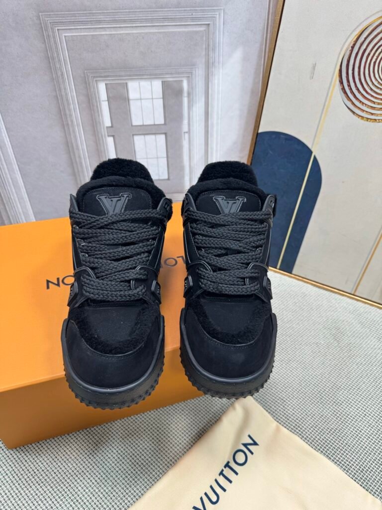Louis Vuitton Unisex Basketball Sneakers detail 6