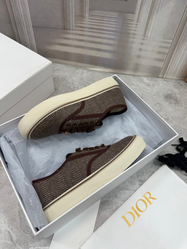 Dior Unisex Low-Top Sneakers detail image 6